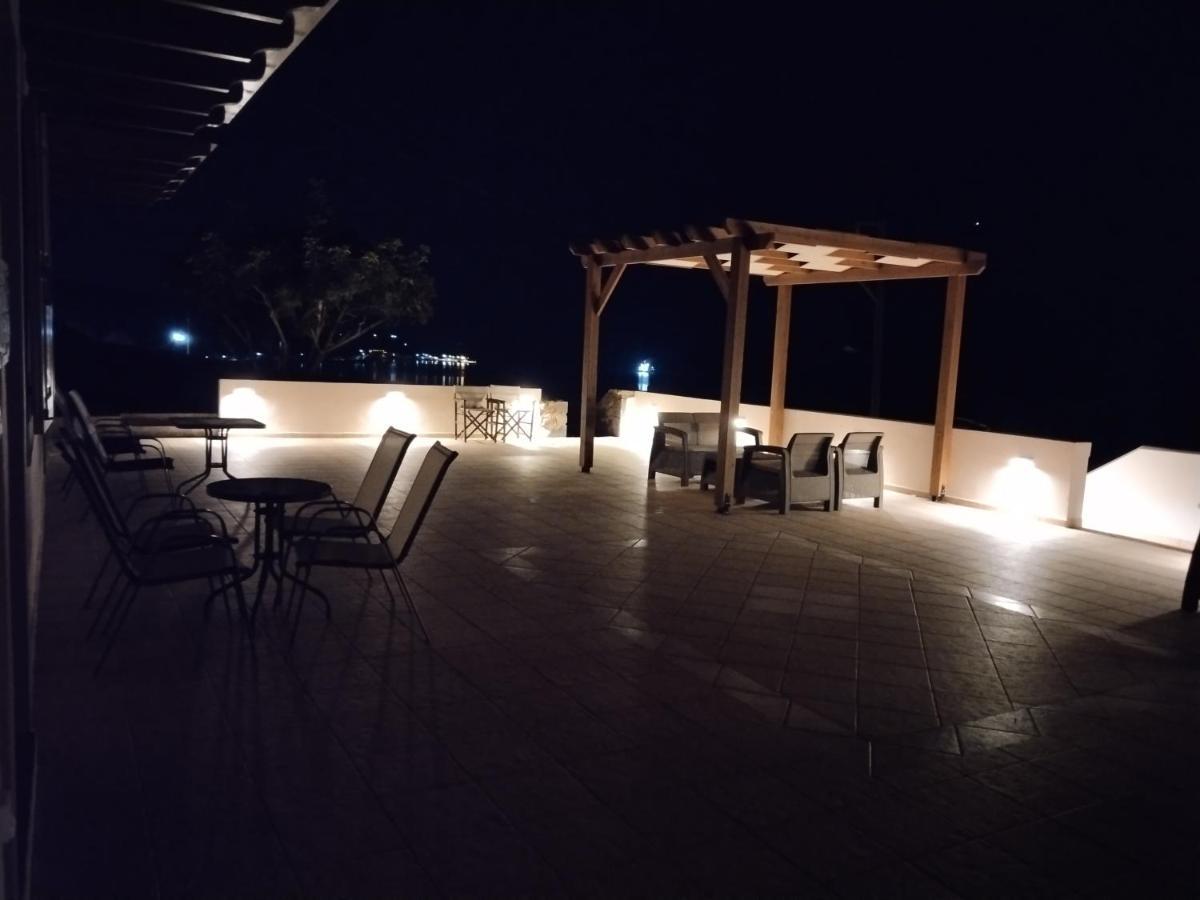 Skála Astradeni Luxury Apartments Kratir מראה חיצוני תמונה